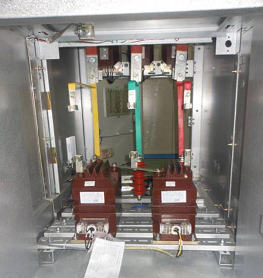 Voltage transformer in air insulated switchgear